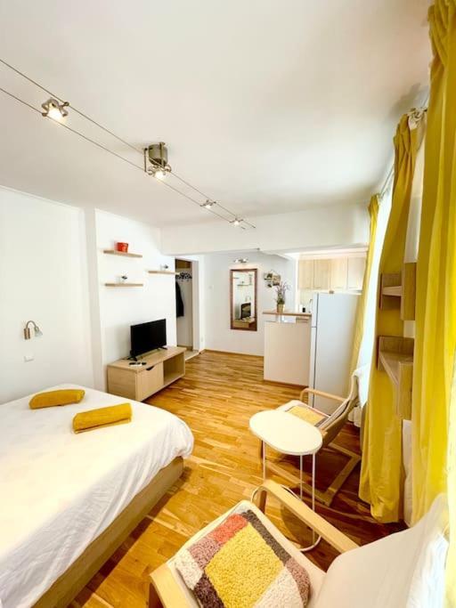 Boutique Apartment In The Bucharest City Center エクステリア 写真